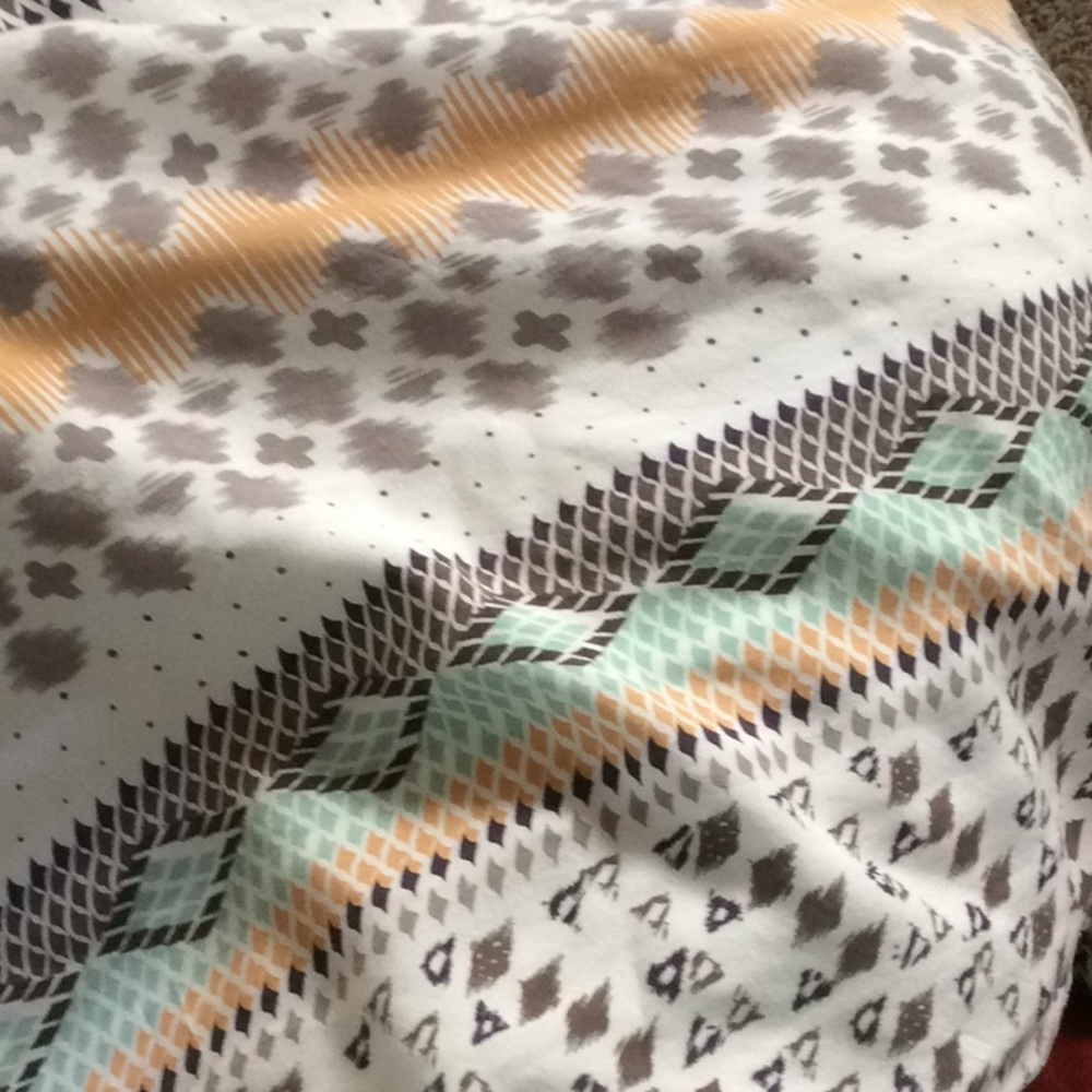 Super cute patterned dress - Picture 2 of 2